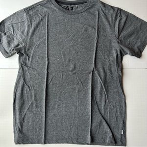 Levi’s Gray Tee